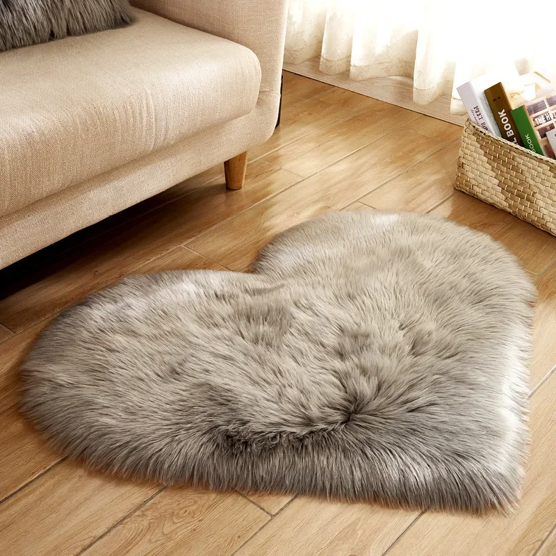 Heart-shaped Fluffy Rug Cushion Bedroom Mat Artificial Wool Hairy Carpet woolen blanket Fur Rugs Office Carpets for Living Room