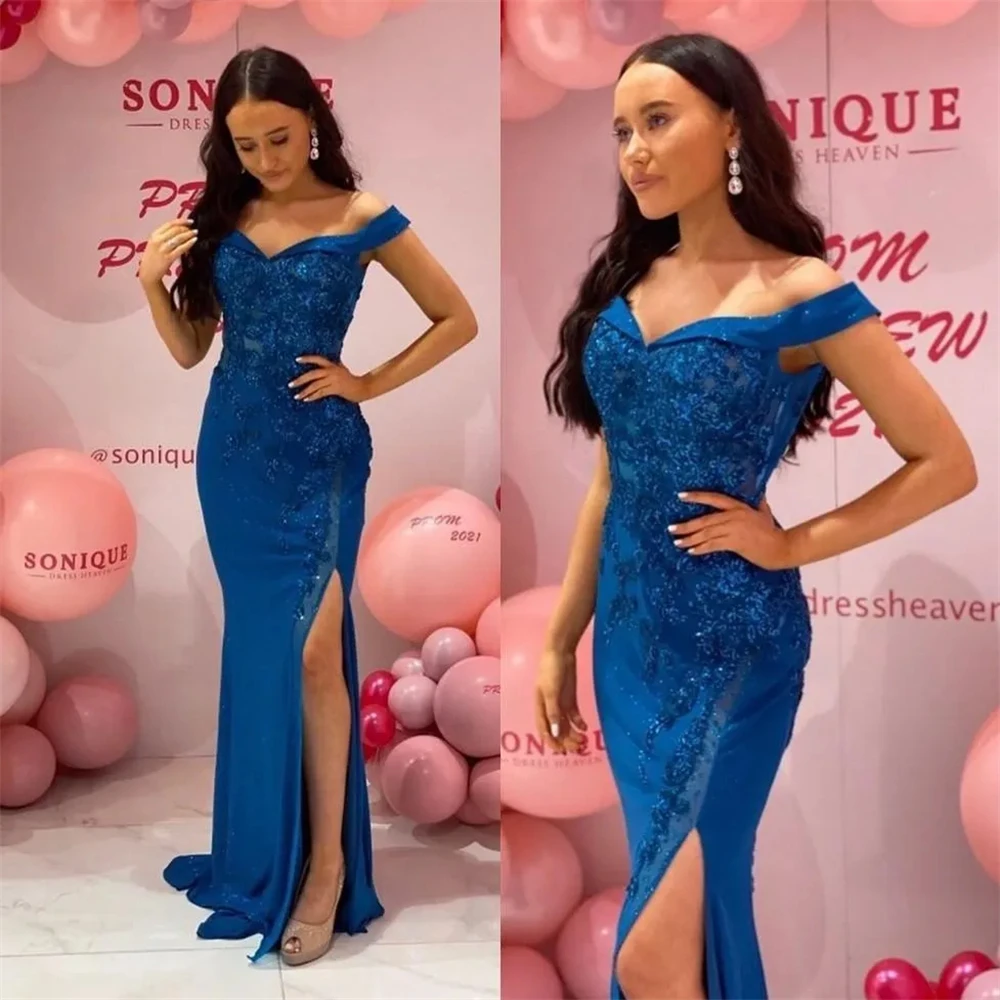 

2024 Royal Blue Off Shoulder Elegant Side Slit Lace Evening Gown Appliqué Beaded Prom Party Gown Custom Plus Size