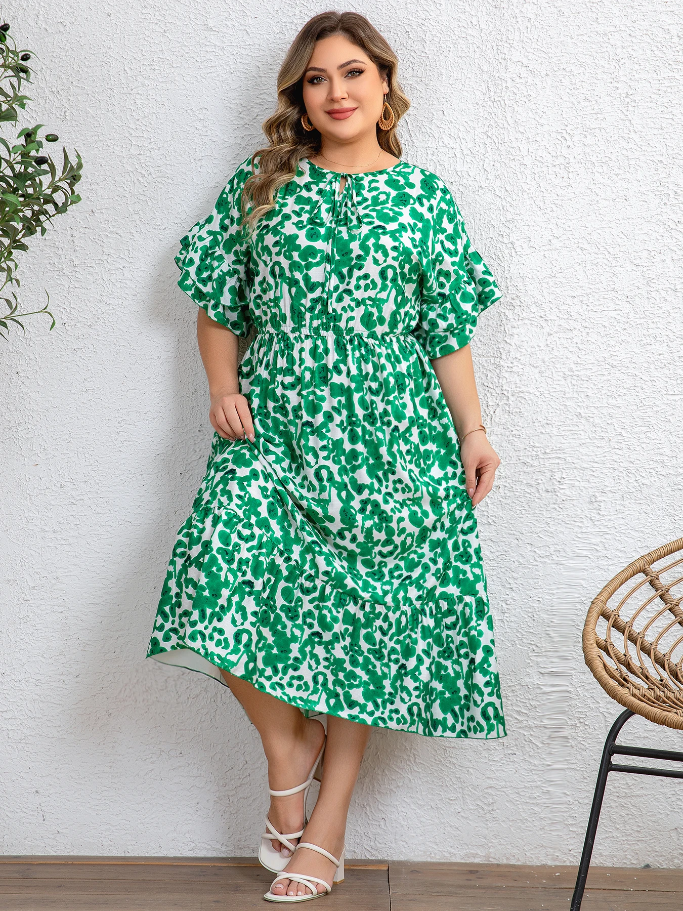 

Plus Size Women's Green White Print Dress Tie Round Neck 3/4 Sleeve Loose