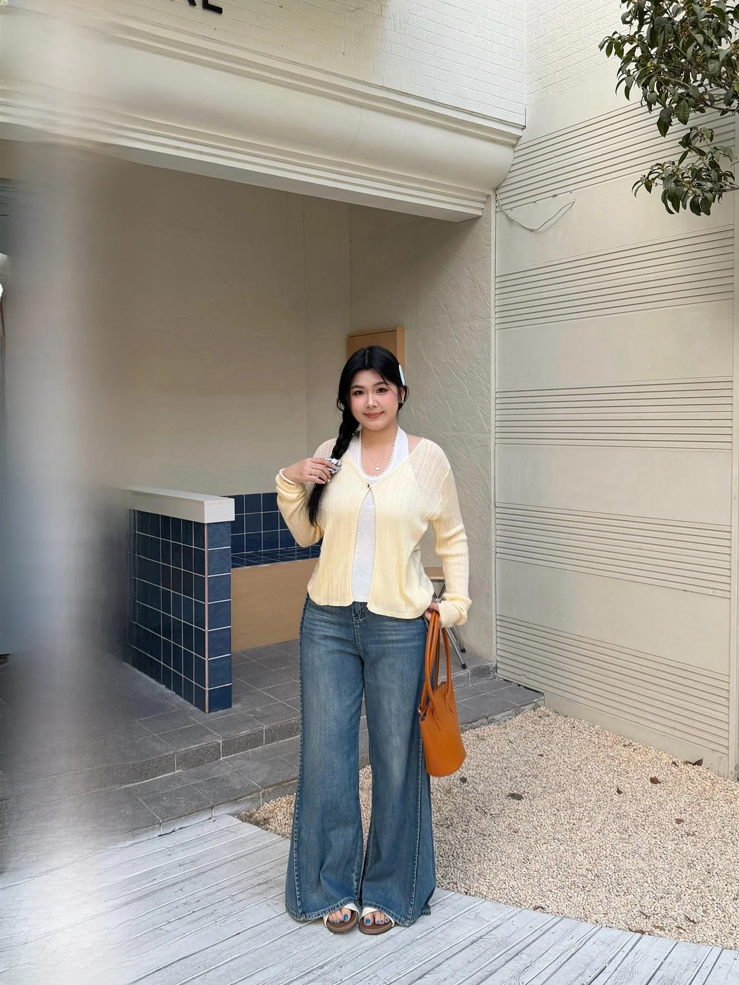 

Джинсы NINI ONE для похудения, свободные расклешенные брюки с высокой талией из мягкой ткани, весна-лето, женские, больших размеров, свободного кроя