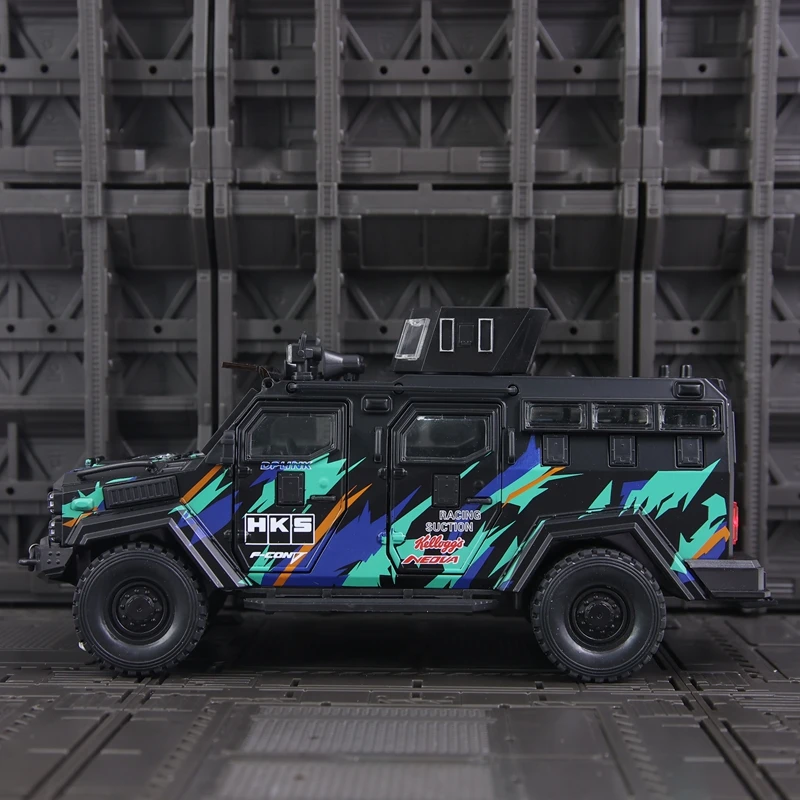 1:24 espadachim tigre à prova de explosão modelo de carro de liga, portas e capô do motor, porta-malas pode ser aberto
