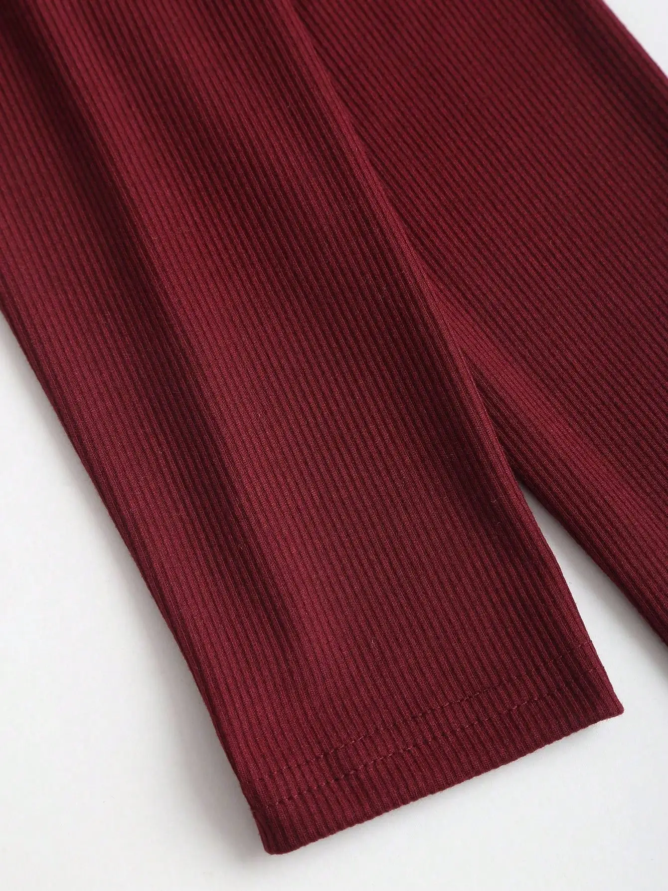 Top Henley de Manga Larga Acanalado para Mujer con Inserto de Encaje, Suave, Cómodo y Ajustado para Otoño