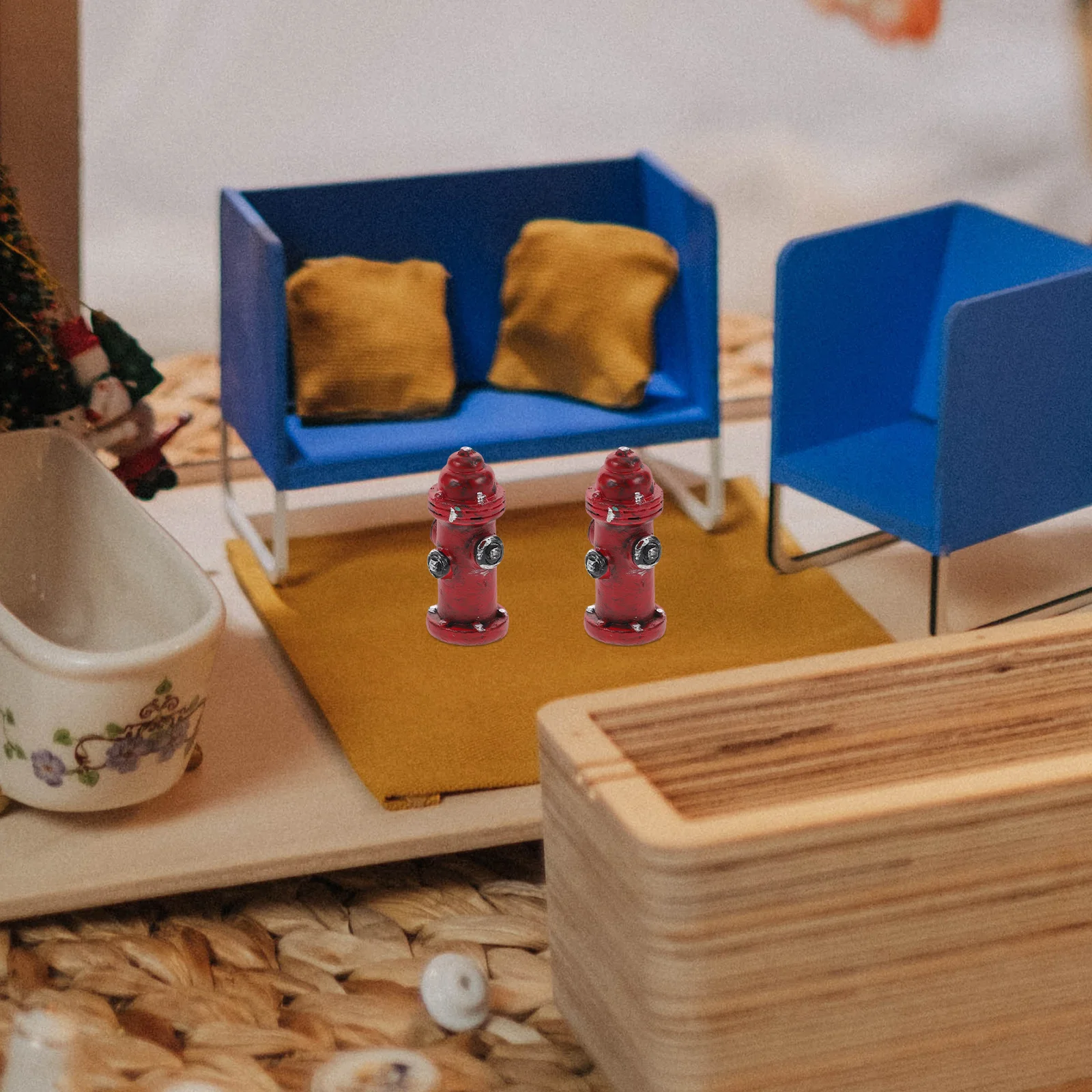 

2Pcs Mini Resin Fire Hydrant Firefighter Themed Micro Landscape Cake Decoration Photography Prop Cake Fire Hydrant