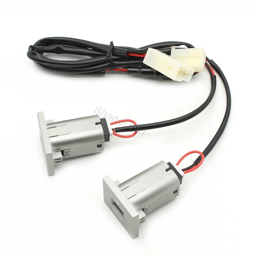 Ładowarka samochodowa USB Gniazdo 12 V/24 V Gniazdo ładowania USB Zasilacz PD typu C Do Ford Focus 2 2004-2010 mk2 Akcesoria