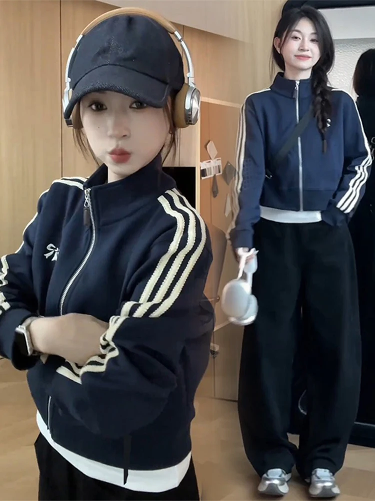 

Женская спортивная толстовка с вышивкой в американском стиле, новинка Весна 2026, универсальная, с воротником-стойкой