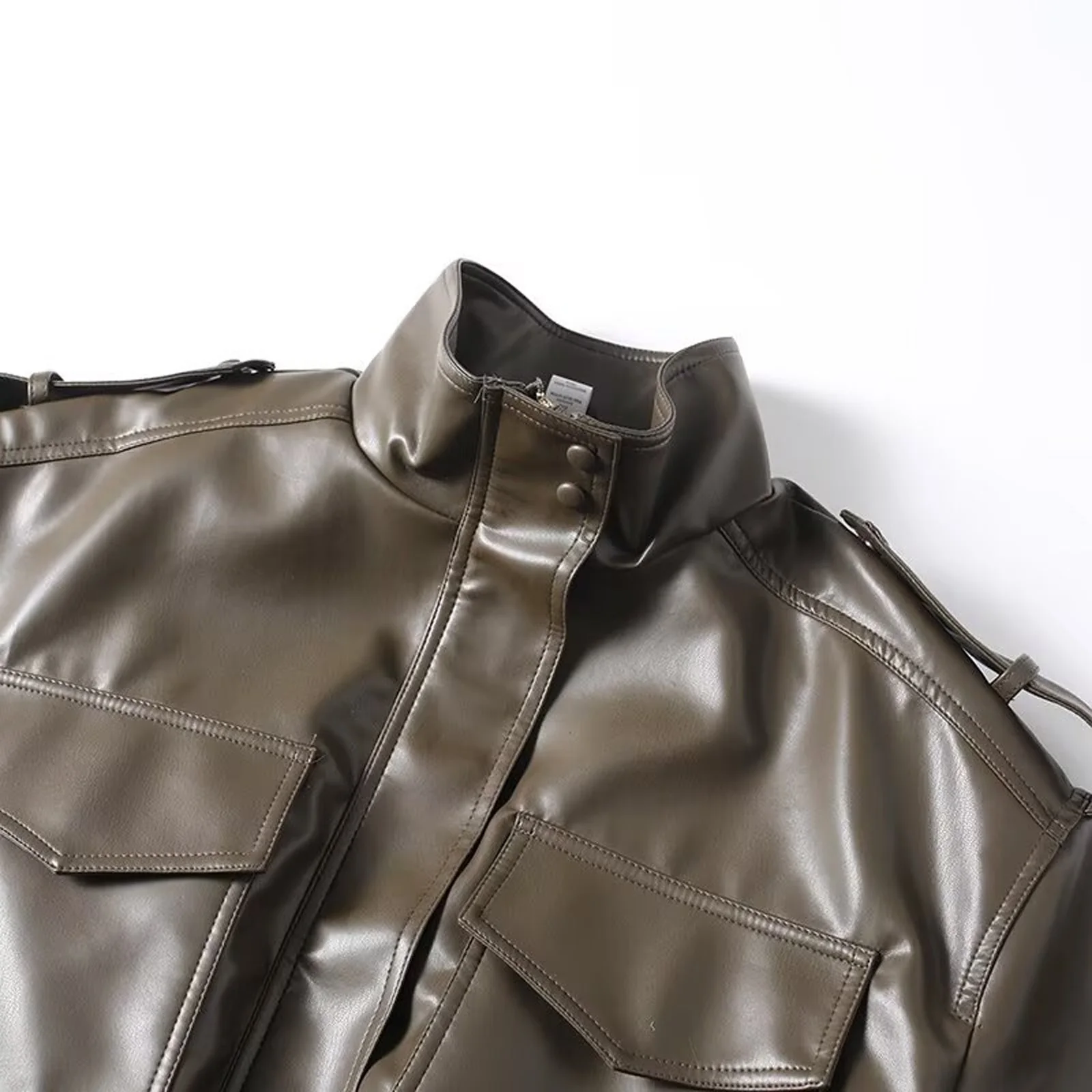 Jaqueta Bomber Feminina de Couro Sintético Cropped Vintage com Zíper Frontal, Gola Lapela e Múltiplos Bolsos – Casaco Quente de Inverno