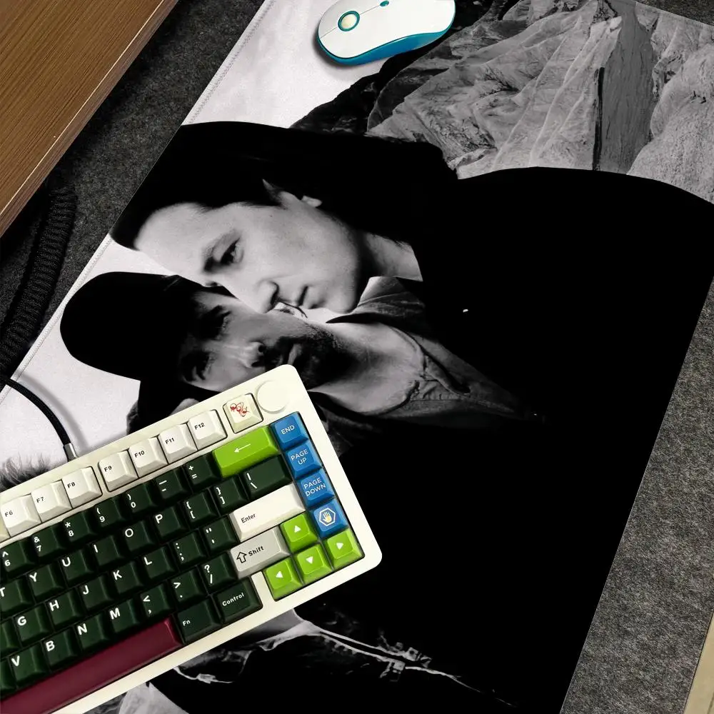 

U-U2 The Joshua Tree Mouse Pad Xxl Computer Large Size Non-slip Gamer Keyboard 90x40cm Art Design HD Deskmat