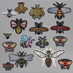 Wholesale sales of 1-10 pcs animal bee pattern embroidery Hot-melt adhesive ironing patch DIY sewing decorative clothing patch