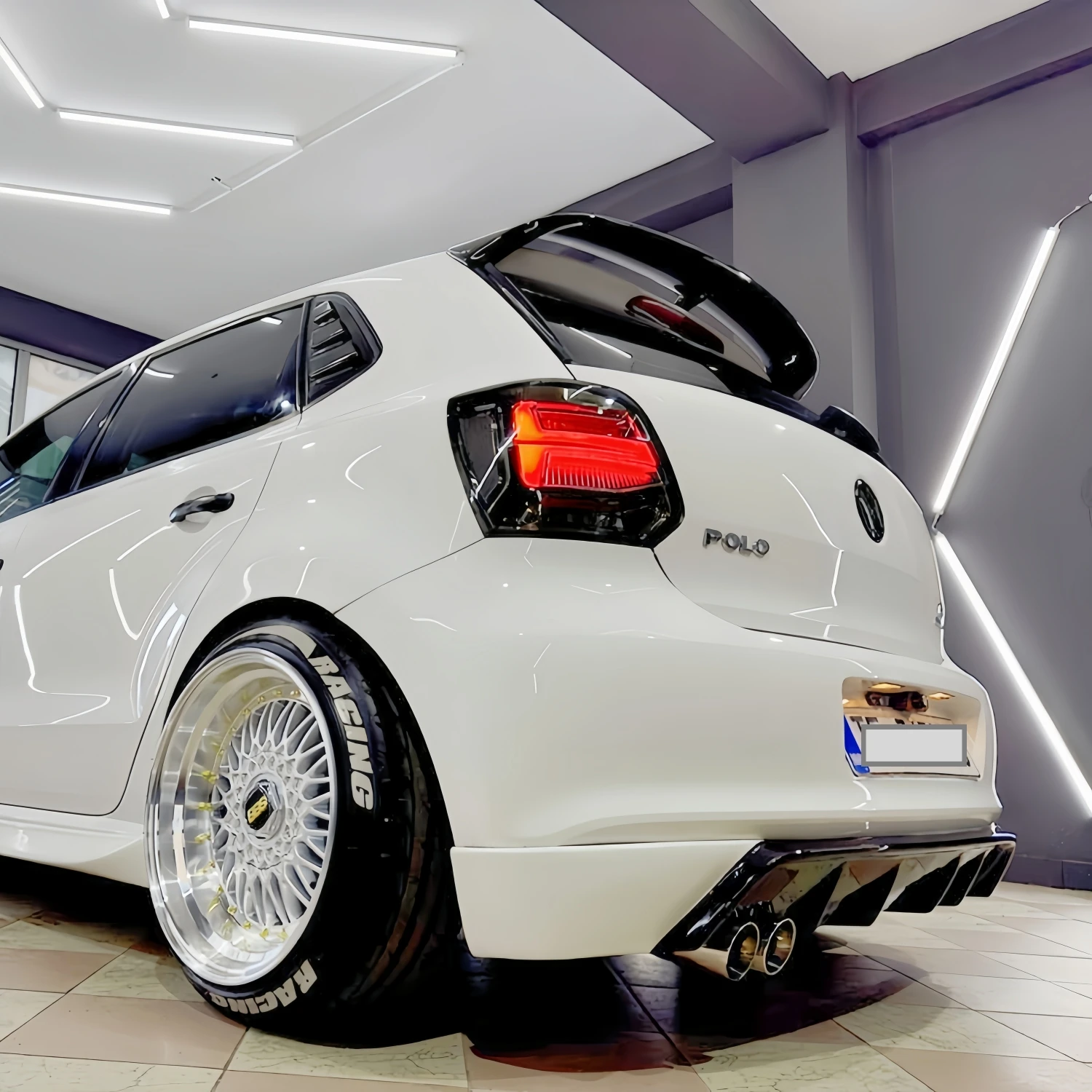 

Gloss Black Car Rear Roof Spoiler Wings For Volkswagen Polo MK5 6R 6C 3/5 Door TSI TDI TGI 2009-2017 Tuning Spoiler Cap Bodykits