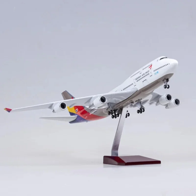 

New 1/160 Scale B747 Korean AirAsia W Type LED DATAST Diecast Plastic Resin Plane Toy Model For Collection And Gift-Giving Decor