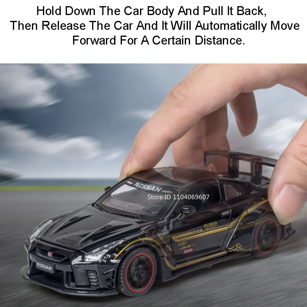 Scala 1:32 pressofuso in lega GTR R35 modello di auto giocattoli 4 porte aperte tirare indietro decorazione della casa veicoli da corsa per la collezione regalo per bambini