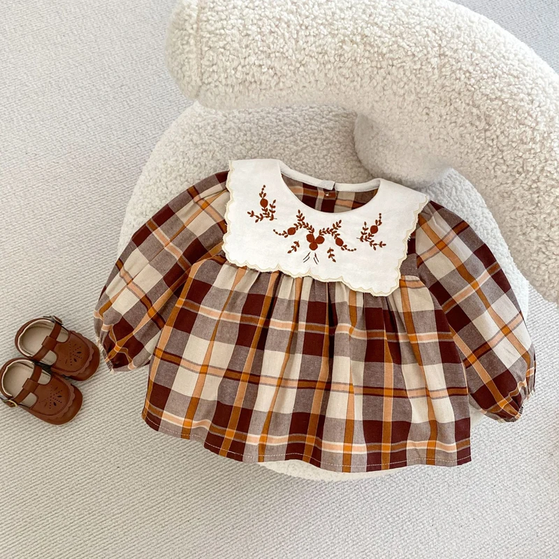 Autumn New Baby Clothing, 0-3 Year Old Female Baby Embroidered Large Collar Checkered Long Sleeve Top+Pants Set