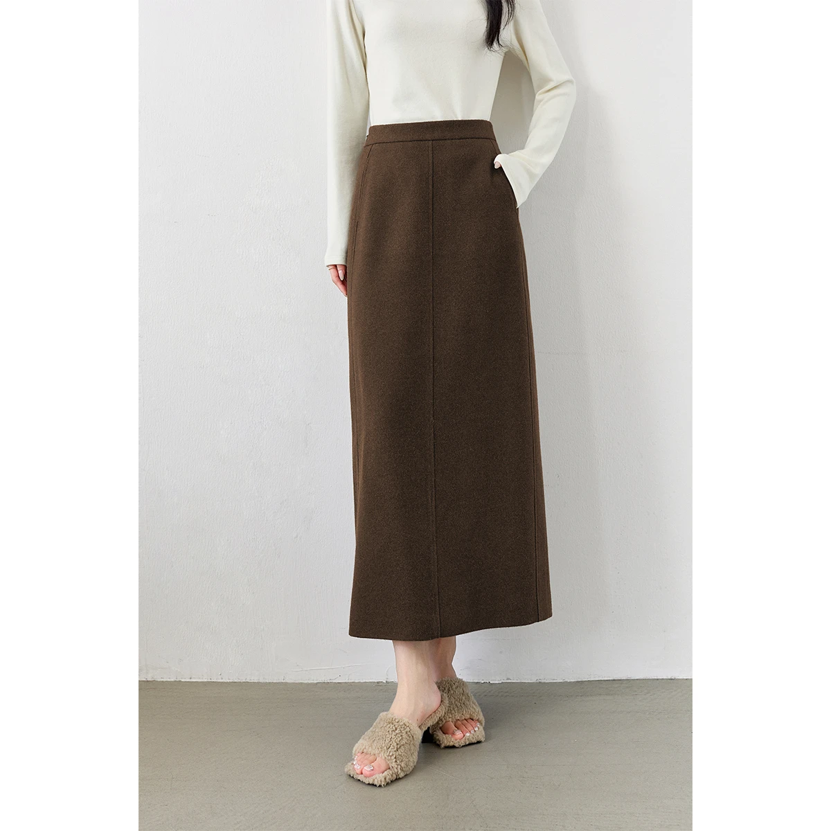 

VIMLY Brown Long Skirt Women Elegant Straight 2025 Office Ladies Winter Skirt Casual Back Slit Thick Pocket Female Skirts M9307