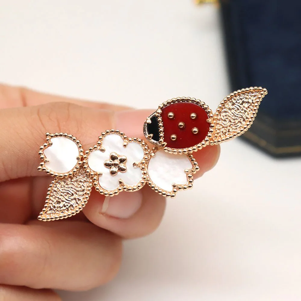 2024 New Exquisite Ladybird Brooch Fashion Elegant Personalised Accessories Romantic Gifts