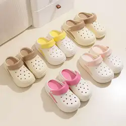 2024 Summer New EVA scarpe con foro per suola spessa Cute Cartoon pantofole con tacco alto Casual suola morbida antiscivolo scarpe da giardino da donna