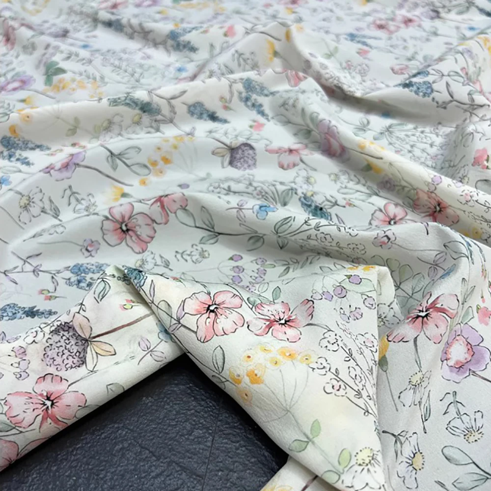 Printed Silk Stretch Crepe Fabric 18momme Width 140cm White Florals Pattern High Quality Breathable Material Anti-allergy