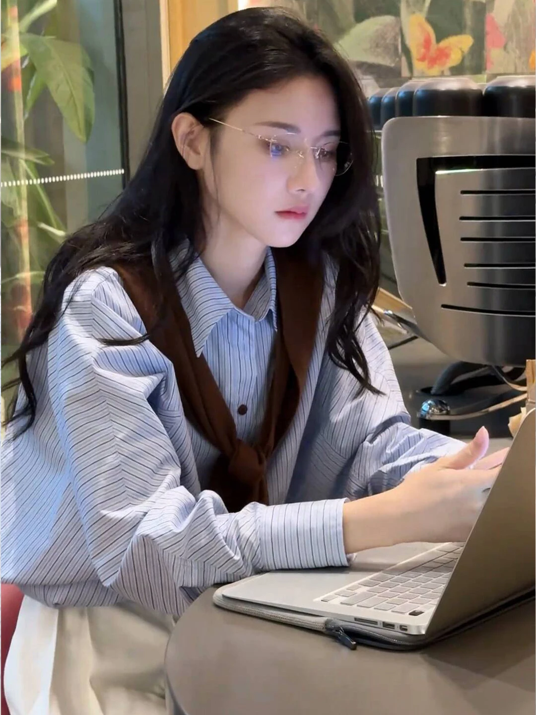 

Синяя полосатая повседневная рубашка с длинными рукавами, женская свободная рубашка в новом осеннем стиле, модная элегантная универсальная рубашка для многослойного ношения