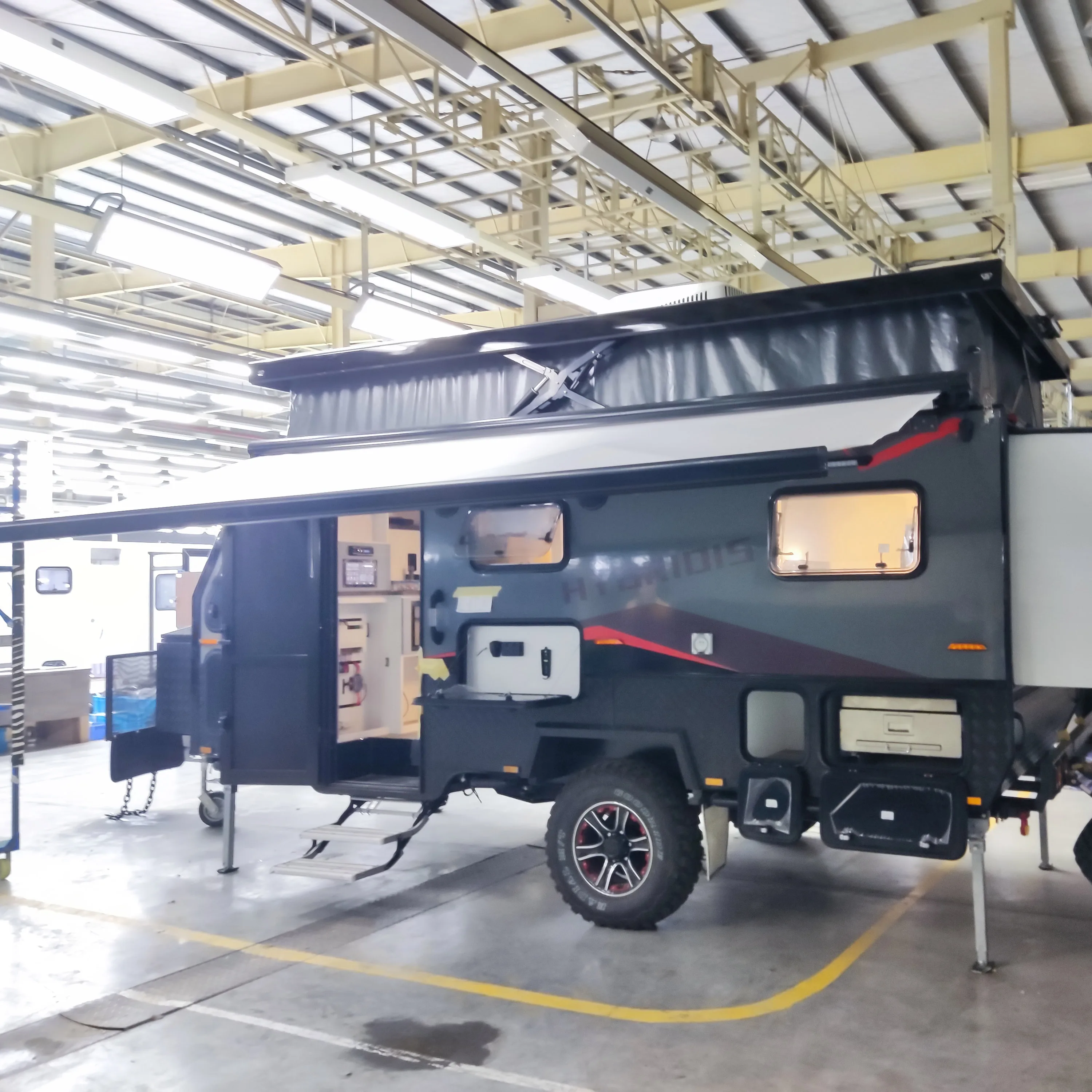 Factory Price Smart Foldable Rv Trailer Awning 3*2.5m Weatherproof PVC Rooftop Camping Motorhome Awning