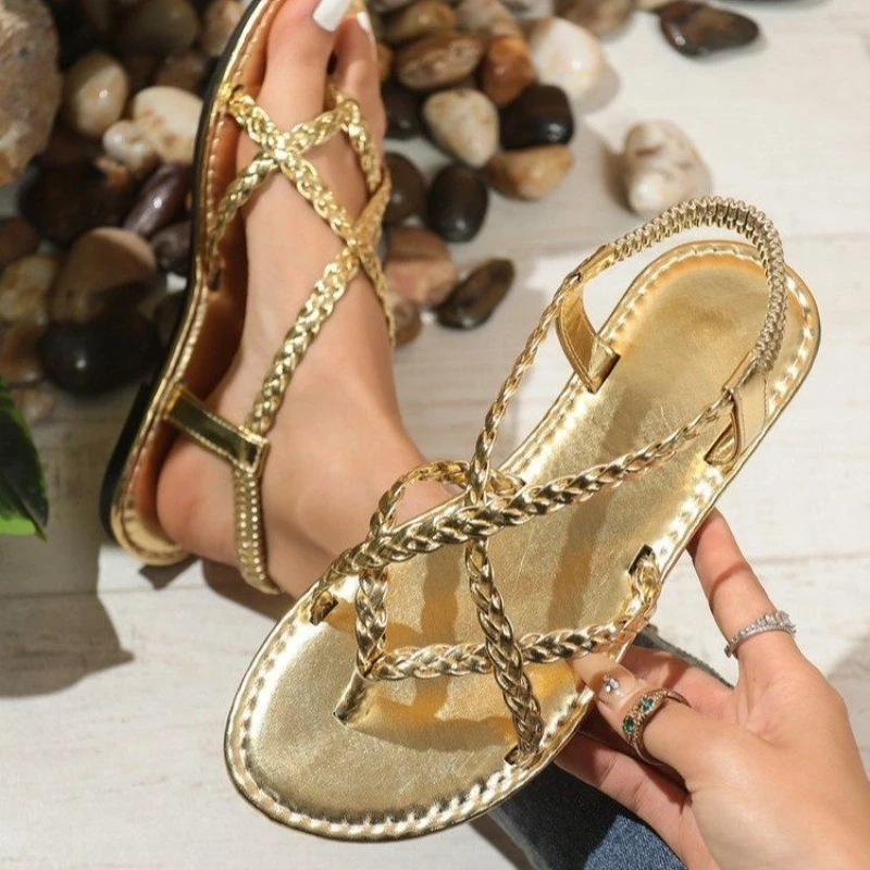 Damen Strand-Sandalen aus geflochtenem Material, flache Freizeit-Zehenstegsandalen, Sommer 2026, neue modische Walking-Sandalen, elegante Damen-Slides – Detail 7