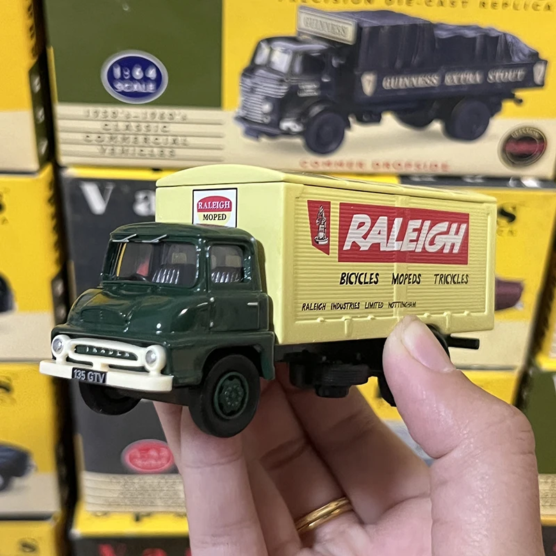 Lledo Vanguards Ford Thames Trader Van  Raleigh Cycles  Model 1:64 Commer Flatbed Dropside ROVER P4 model car