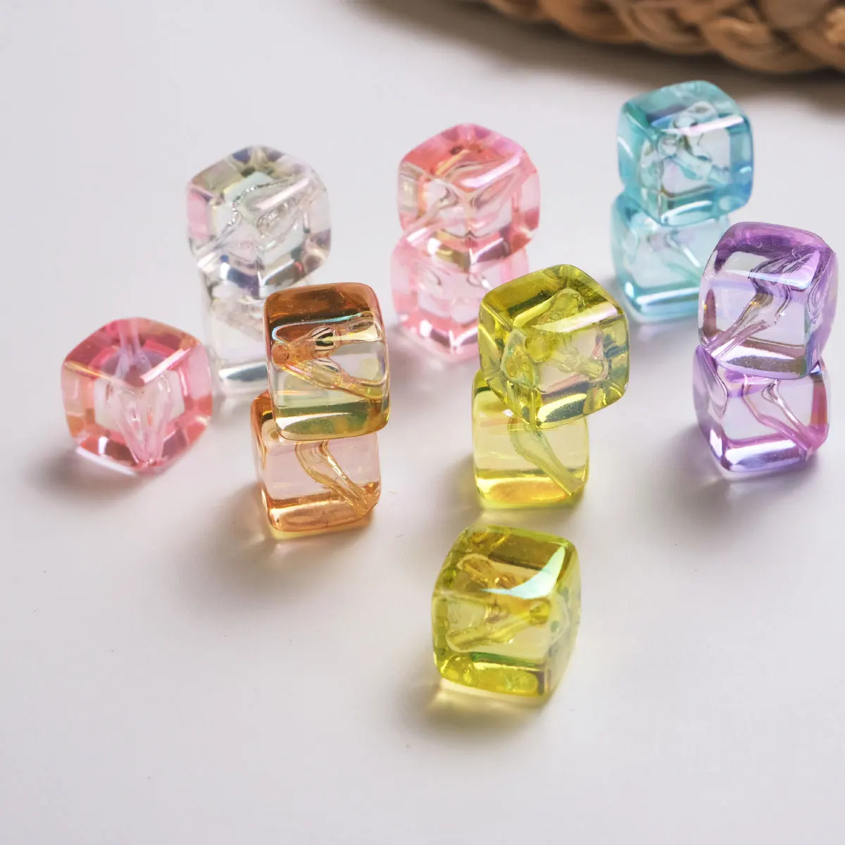 CH38 15.5mm Cute Ice Cube Translucent Square Bead Diagonal Hole Beaded Acrylic Bracelet Jewelry Handmade Material Accessorie Diy