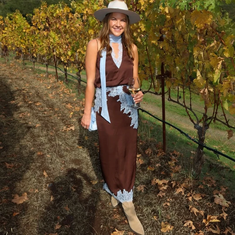 

Tsiisd Elegance Lace Printing 2 Piece-Set Long Skirt Women Lace-Up V-Neck Vest And High Waist Maxi Skirt Sets Women Outfits New