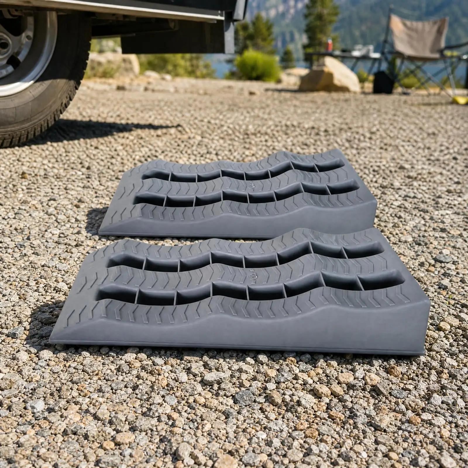 HDPE RV Tire Leveling Ramp Portable Sloped Step Design for Camper Stability Outdoor Camping Gear