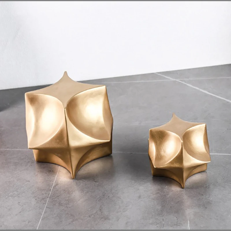 

Creative Gold Diamond Resin Ornaments, Living Room Office Bookcase Art Ornaments Simple Irregular Handicrafts Home Decoration