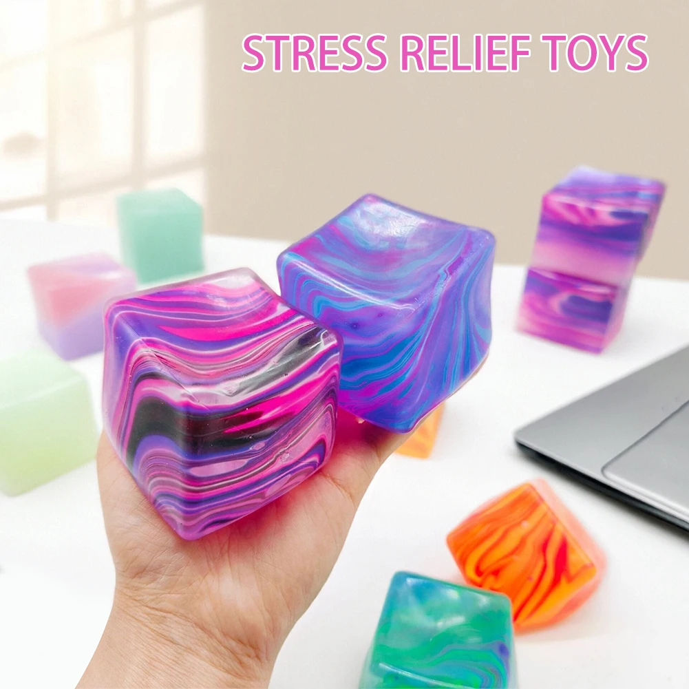 Giocattolo da spremere antistress per cubetti di ghiaccio per l'ansia Bellissimo design di cubetti di ghiaccio che scorre. Viaggio portatile Fidget-Compagno