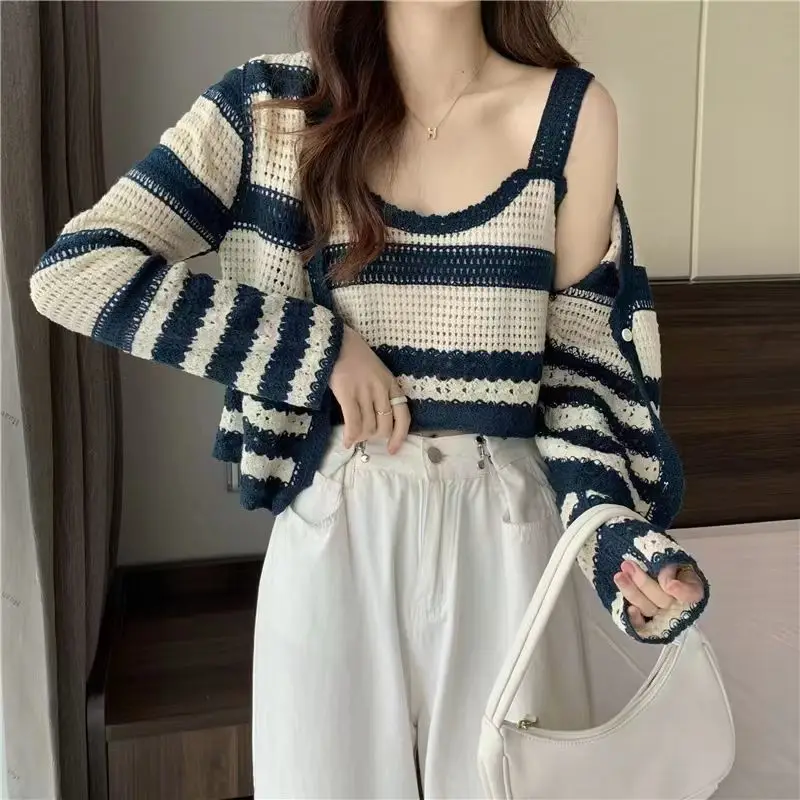 

Fashion Loose Knitted Hollow Out Striped T-Shirt Female Clothing 2023 Autumn Winter Oversized Casual Tops Korean Tee Shirt