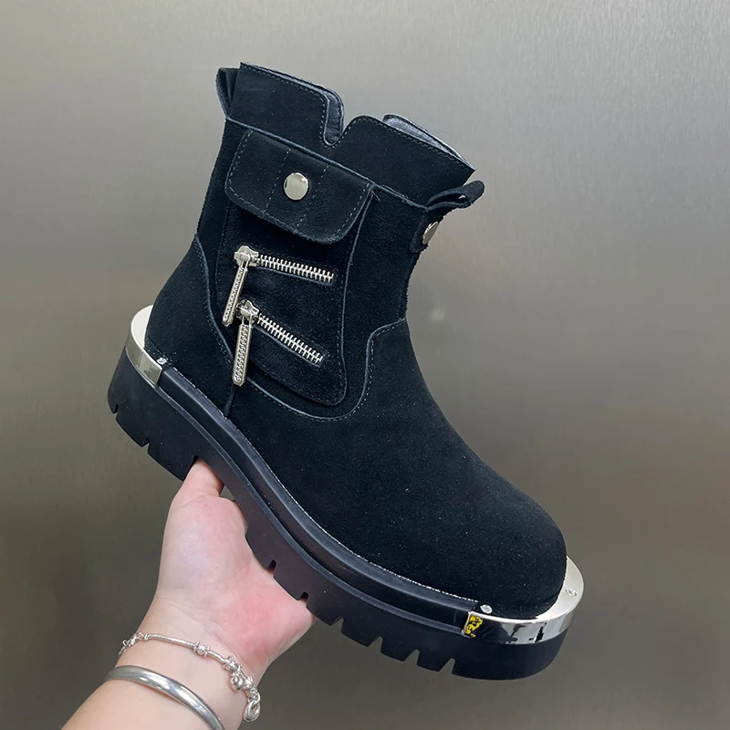Men's fashion autumn and winter boots Luxury designer style Party or work Personalized young hot selling thick soled shoes