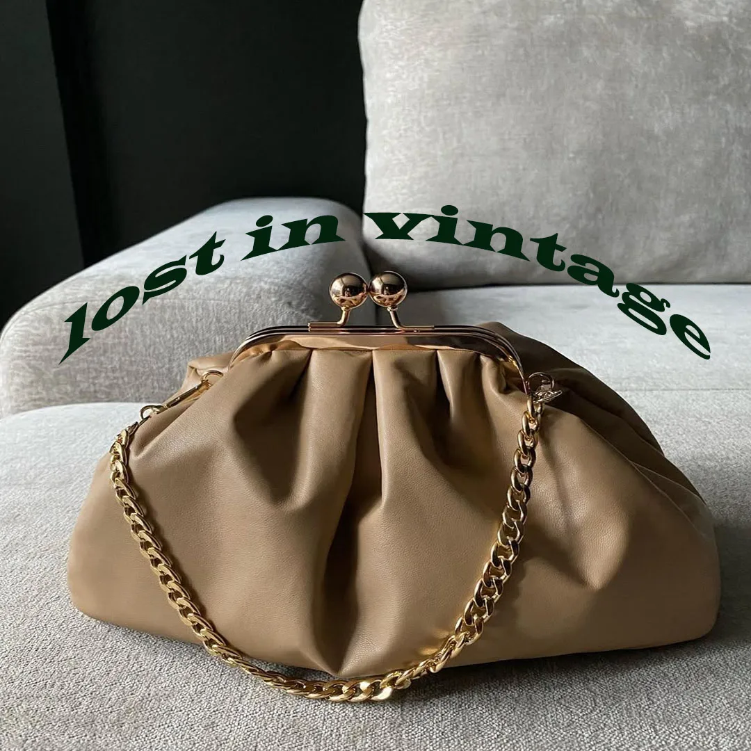 

LOST IN VINTAGE Artificial Leather Bag with Smooth Veins Gold Frame Kiss-lock Large Purse Puffy Evening Clutch 30x20x8cm