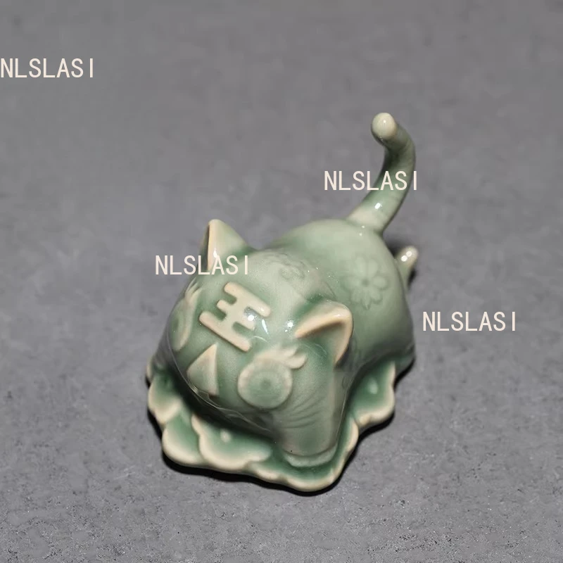Celadon Little Tiger Tea Pet Desktop Ceramic Small Animal Ornaments Cute Zodiac Tea Play Kung Fu Tea Ceremony Accessories
