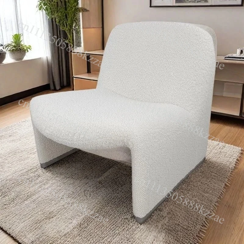 Elegant Single Sofa Lounge Chair Luxury Designer Living Room Balcony Creative Celebrity Furniture Modern Minimalist Sofa Lounge