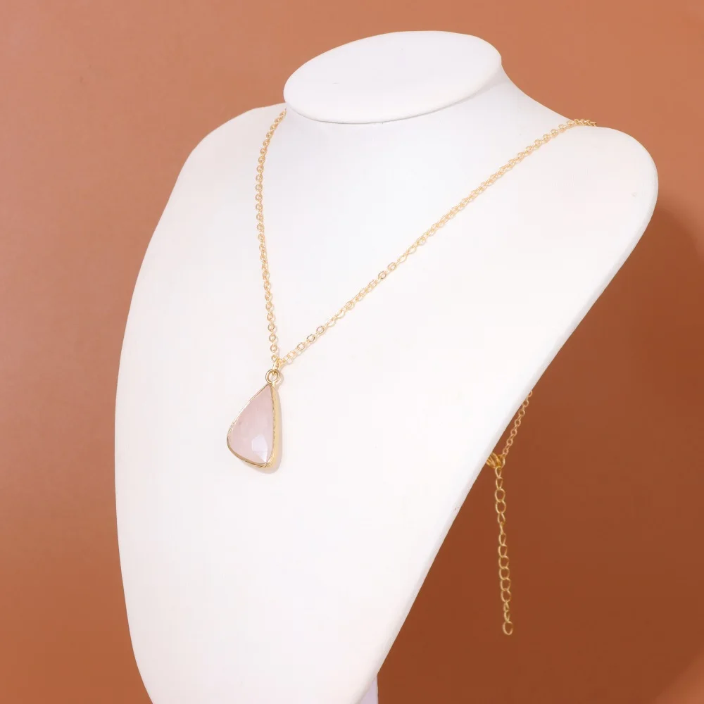 New Rose Quartzs Pendant Necklaces Rectangular Round Rose Quartzs Charm Necklace 18K Gold Color Plated Chain Necklace for Women