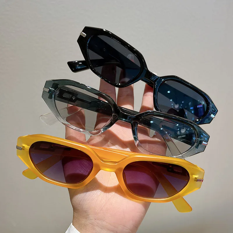 Fashion Small Frame Vintage Square Sunglasses Women For Men Luxury Brand Designer Punk Sun Glasses Trending Rivet Shades UV400 image 5
