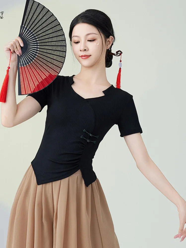 بلوزة بقصة ضيقة ورقبة مربعة بلون سادة مع فتحة غير متماثلة لأداء مرحلة الرقص الكلاسيكي والرقص الحديث بأكمام قصيرة