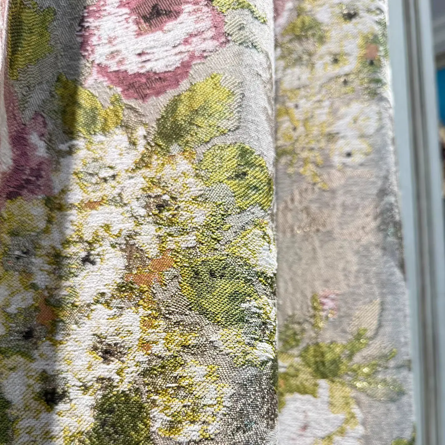 Relief Flower Thickened Chenille Blackout Curtains for Living Room Bedroom Partition Curtains Customized Finished Valance