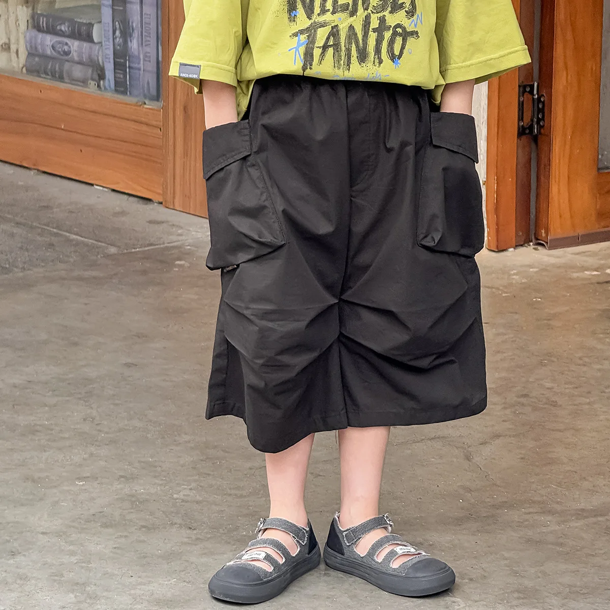

Boys' Summer Shorts Children's Korean Version 2025 New Workwear Sporty and Trendy Children's Clothing Loose and Thin Cool Pants