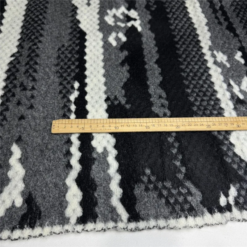 

Knitted Wool Cashmere Fabric Autumn Winter Warm Hoodie Cape Fashion Clothing Designer Fabrics for Diy Sewing Cloth