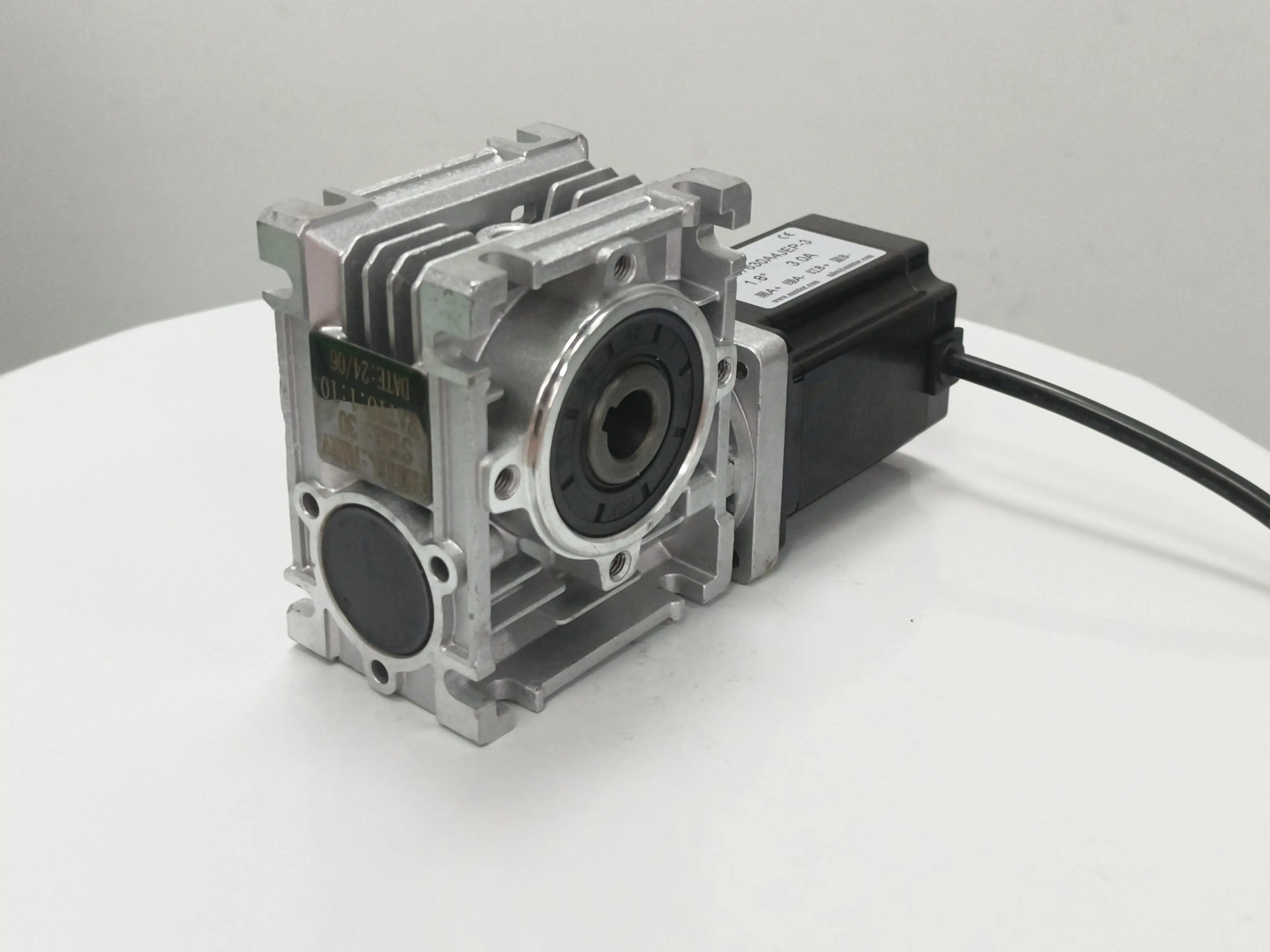 NEMA23 RV30 Worm Gear Stepper Motor 5:1-80:1 (250oz-in) Motor Length 76mm CE ROHS Nema 23 Gear Stepper Motor Worm Reducer