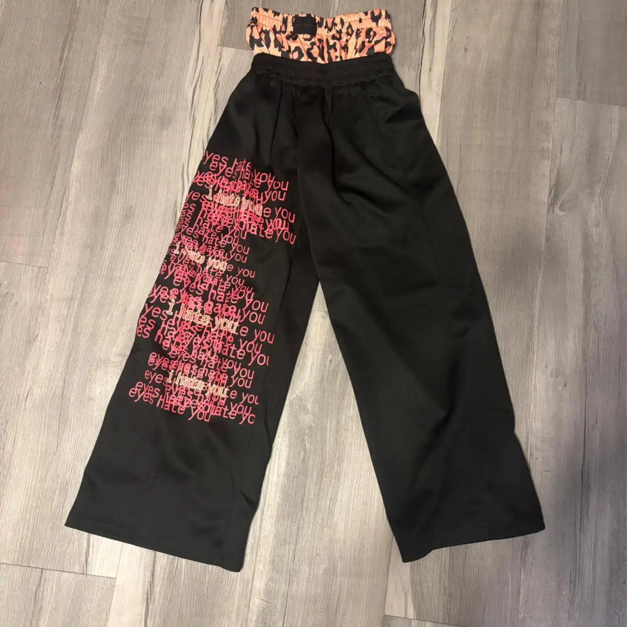 

Y2k Multi letter Sweatpants Men Casual Baggy Pants Gym Streetwear Trousers Pants Elastic Waist Sports Joggings Men Clothing