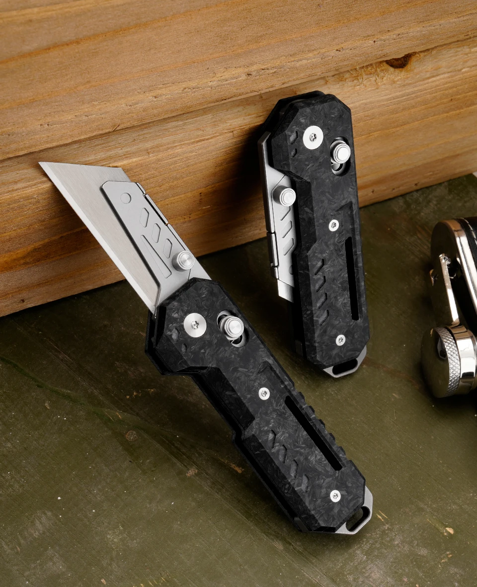 TGZUO Titanium Folding Utility Knife, EDC Pocket Knife with Clipk, Lightweight Box Cutter W/10PCS Razor Blades Outdoor Cutter