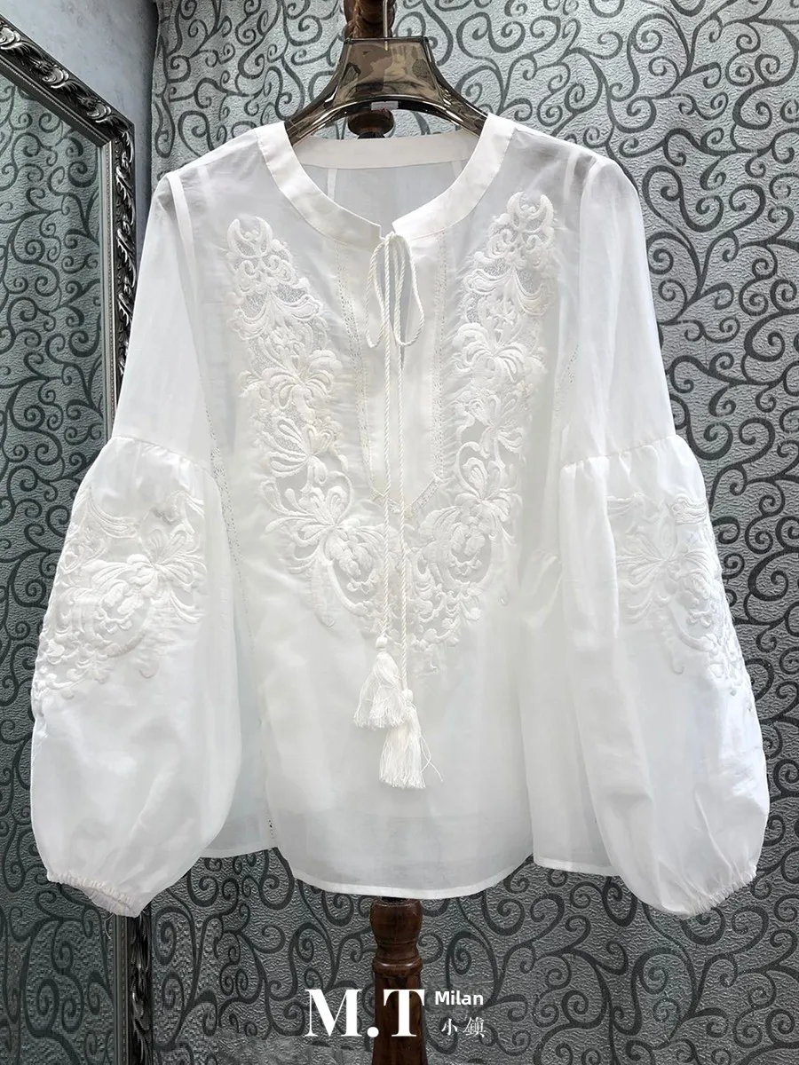 

Romantic Lantern Sve Collar Bow Tie Embroidered Color Drifting Top Milan Small Town South Oil High Version European ...