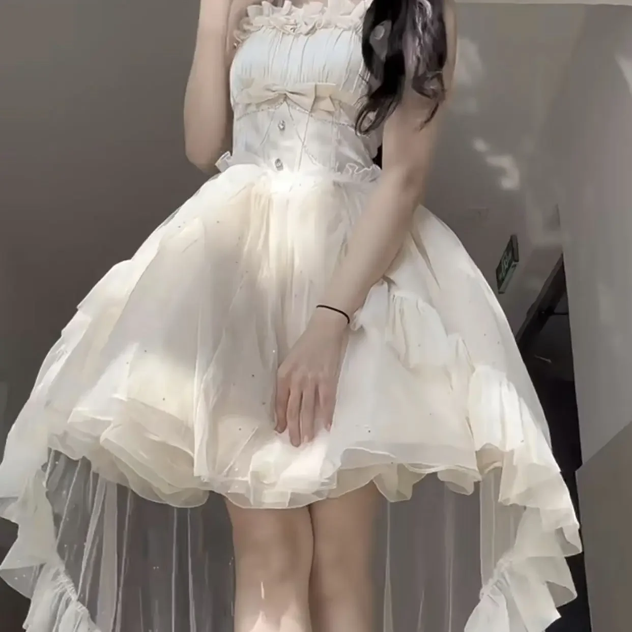 

Women's fashion short skirt, Summer new French style super fairy waist cinching and slimming, slim and shiny trailing dress,