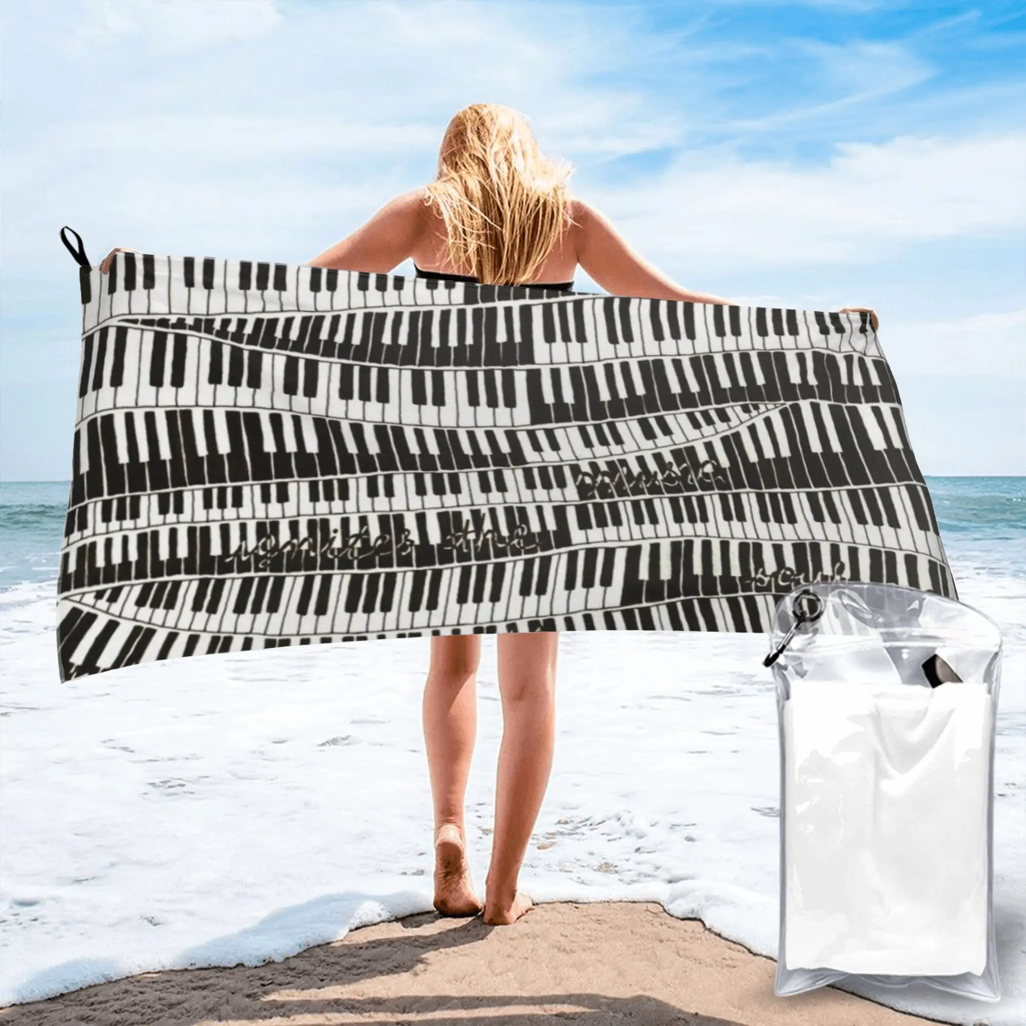 Abstract Piano Keys With Musical Notes Beach Towel Soft Microfiber Quick Dry Absorbent Quick Towels For Yoga