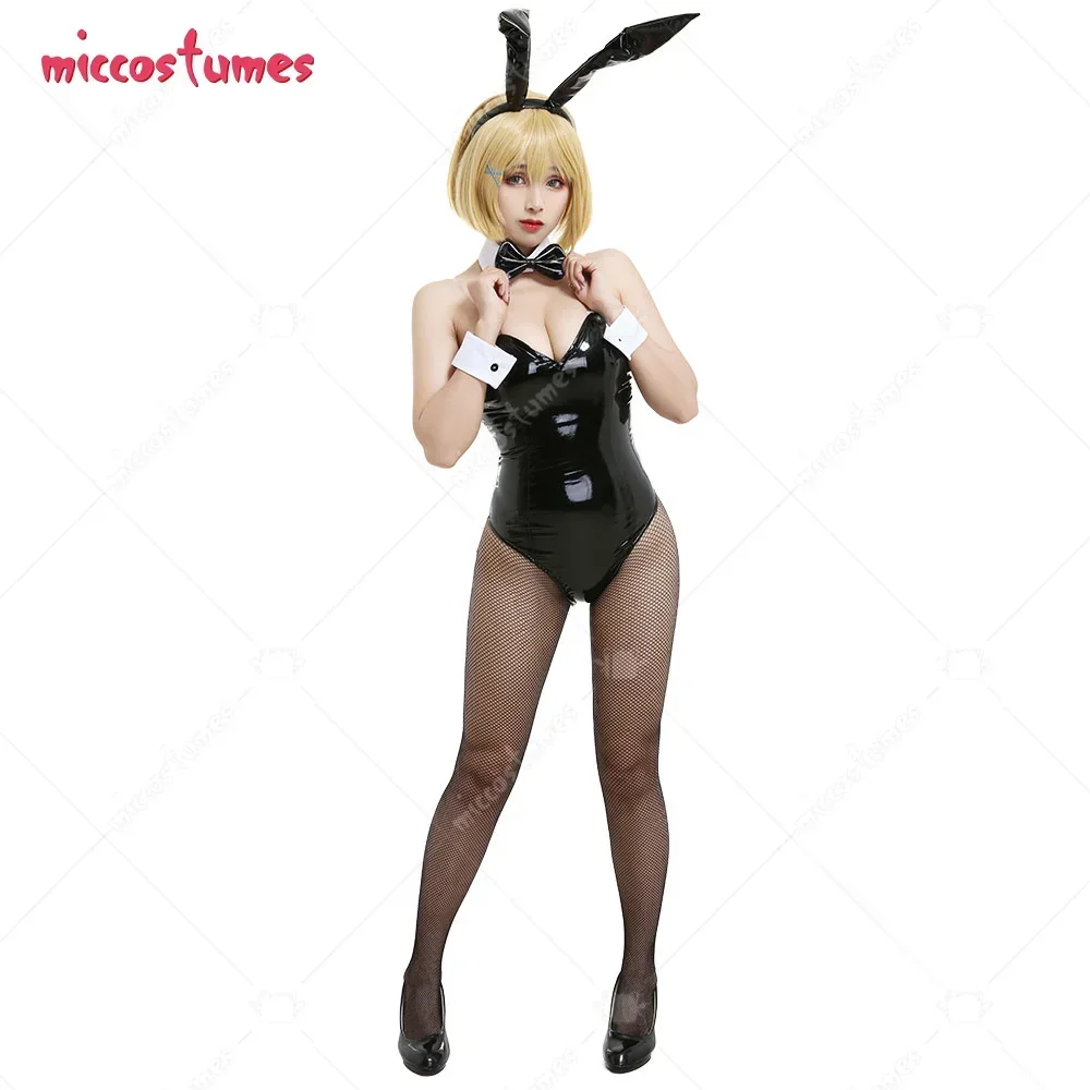 بدلة نسائية مثيرة وجذابة على الطراز الياباني على شكل أرنب أسود قطعة واحدة بدلة أرنب بدون ظهر مع غطاء للرأس