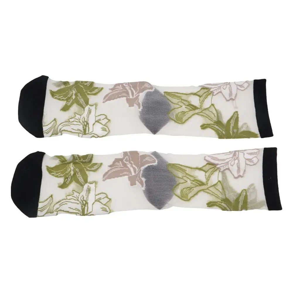 تنفس الحلو الصيف الكورية كريستال جوارب حريرية شبكة الأوسط جوارب أنبوبية زهرة الجوارب النسائية الجوارب الأزهار الجوارب