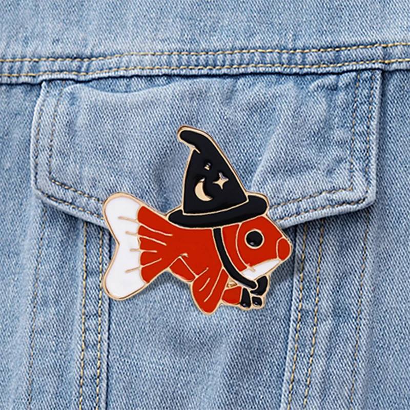 Wizard Fish Lapel Pins Halloween Goldfish with Witch Hat Enamel Brooches Cartoon Magic Elf Badge Shirt Bag Jewelry Gift for Kids