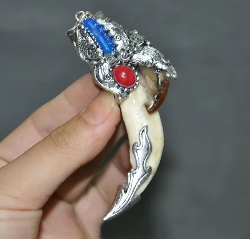 China Cloisonne Tibetan Silver Wild Boar Tusks Teeth Taxidermy Amulet Collection Ornaments Statues for Decoration